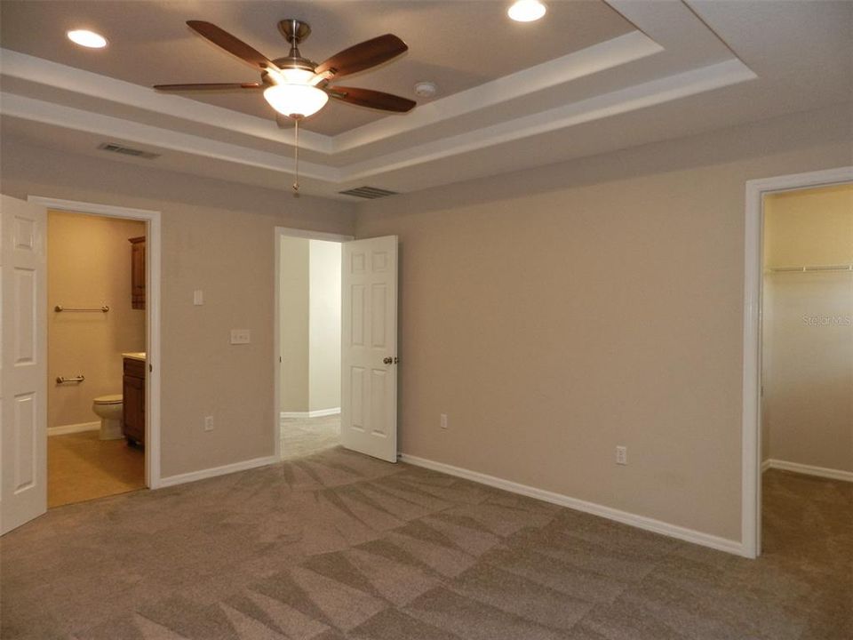 For Rent: $2,200 (3 beds, 2 baths, 1824 Square Feet)