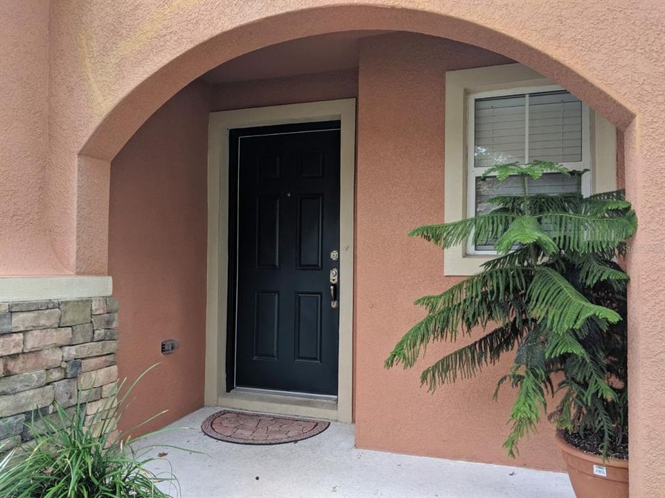 For Rent: $2,200 (3 beds, 2 baths, 1824 Square Feet)