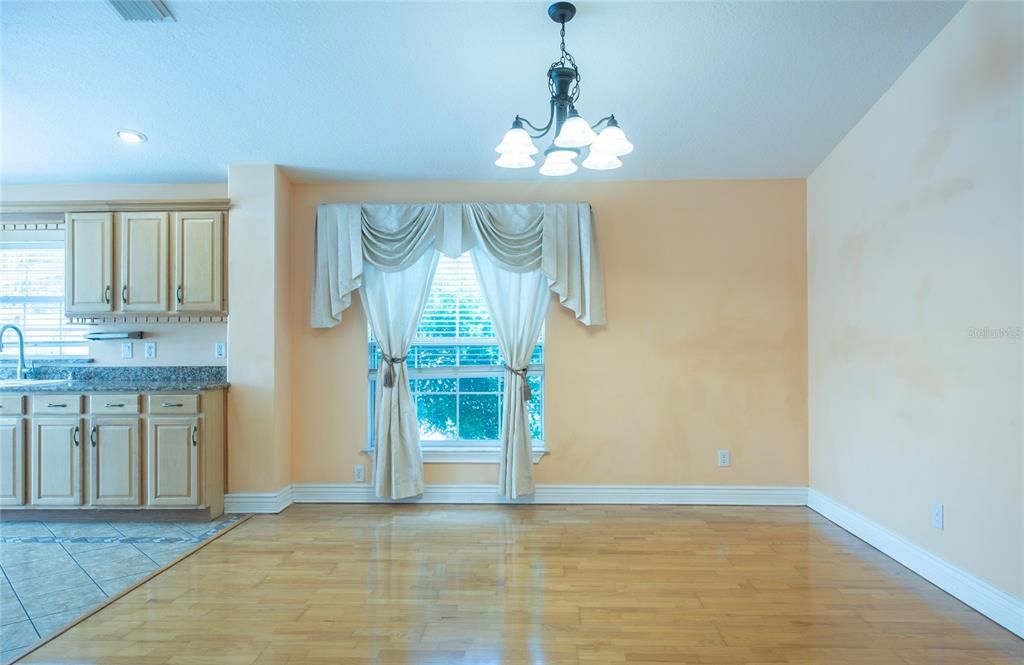 For Sale: $550,000 (3 beds, 2 baths, 2028 Square Feet)