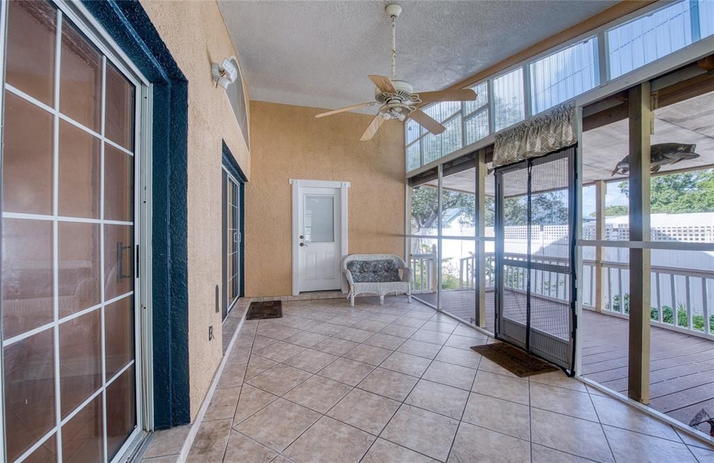 For Sale: $550,000 (3 beds, 2 baths, 2028 Square Feet)