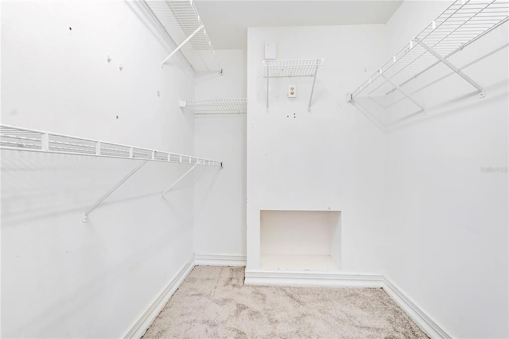 For Sale: $448,000 (4 beds, 2 baths, 1851 Square Feet)