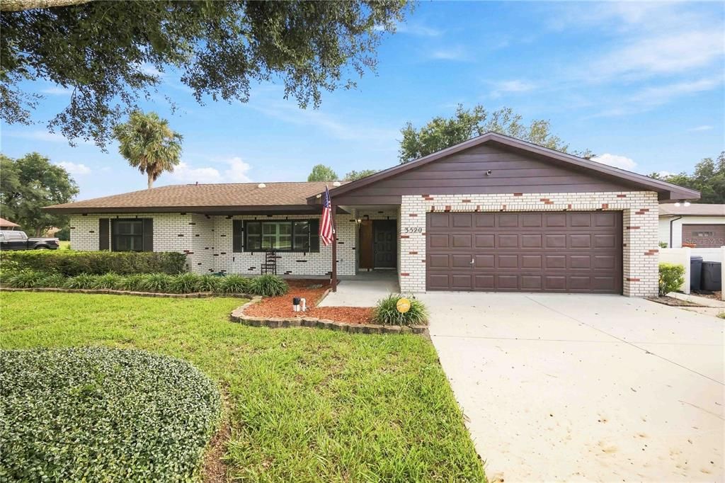 For Sale: $347,500 (3 beds, 2 baths, 1800 Square Feet)