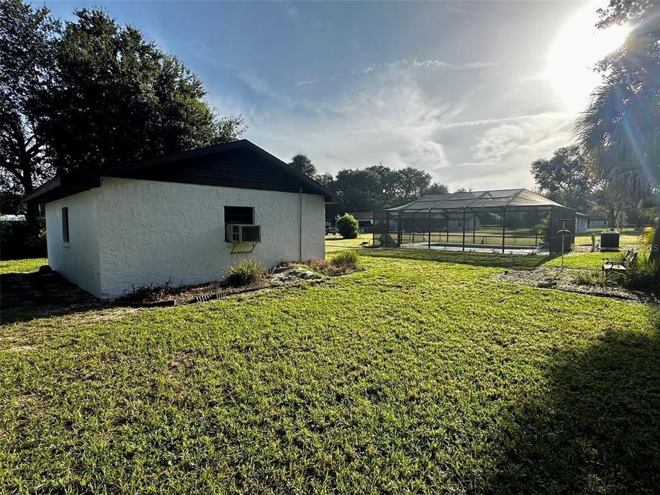 For Sale: $347,500 (3 beds, 2 baths, 1800 Square Feet)