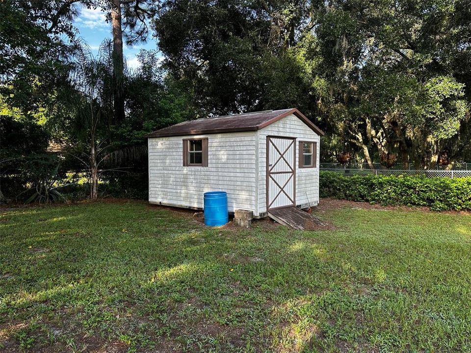 For Sale: $347,500 (3 beds, 2 baths, 1800 Square Feet)