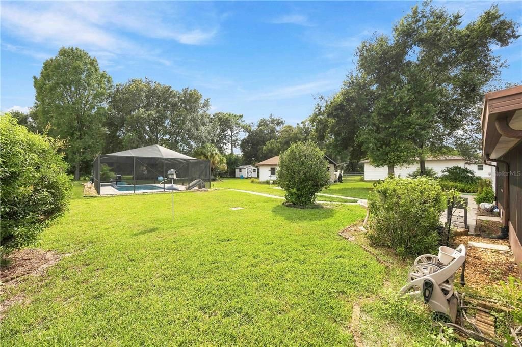 For Sale: $347,500 (3 beds, 2 baths, 1800 Square Feet)