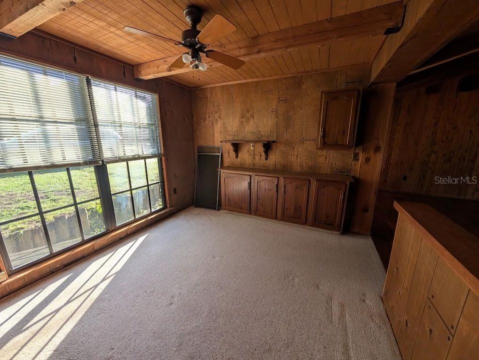 На продажу: $379,000 (2 спален, 2 ванн, 1711 Квадратных фут)