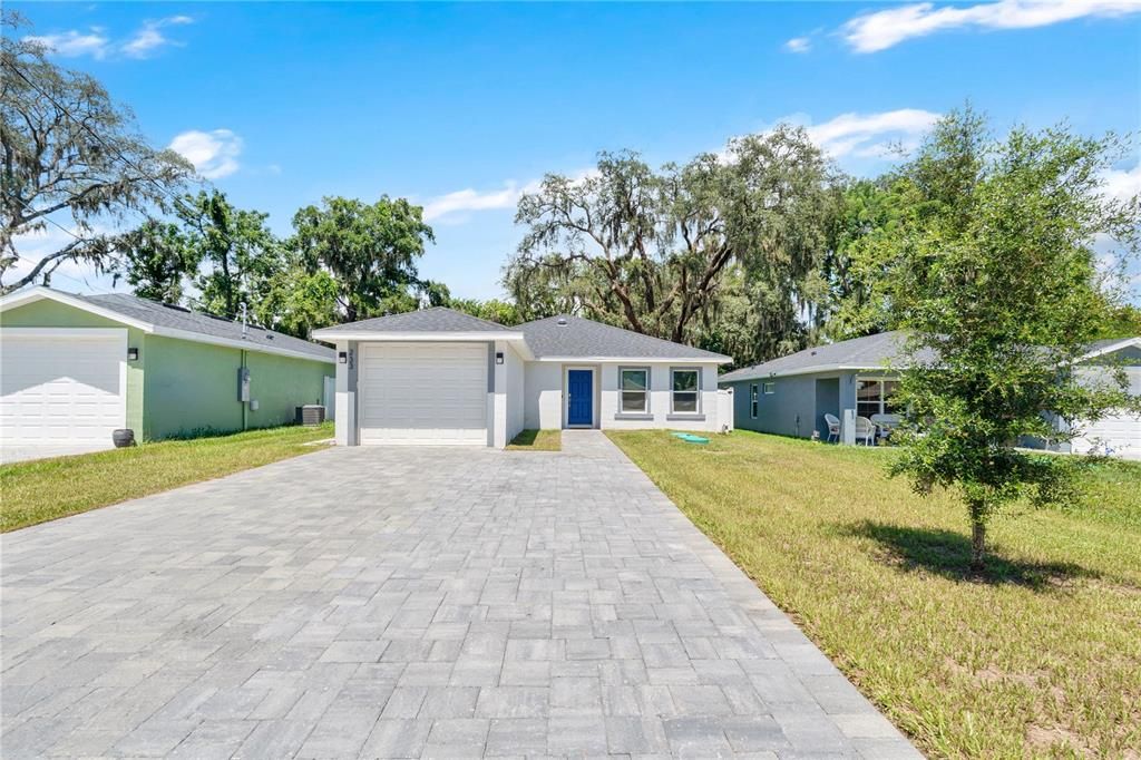 For Sale: $379,000 (3 beds, 2 baths, 1515 Square Feet)