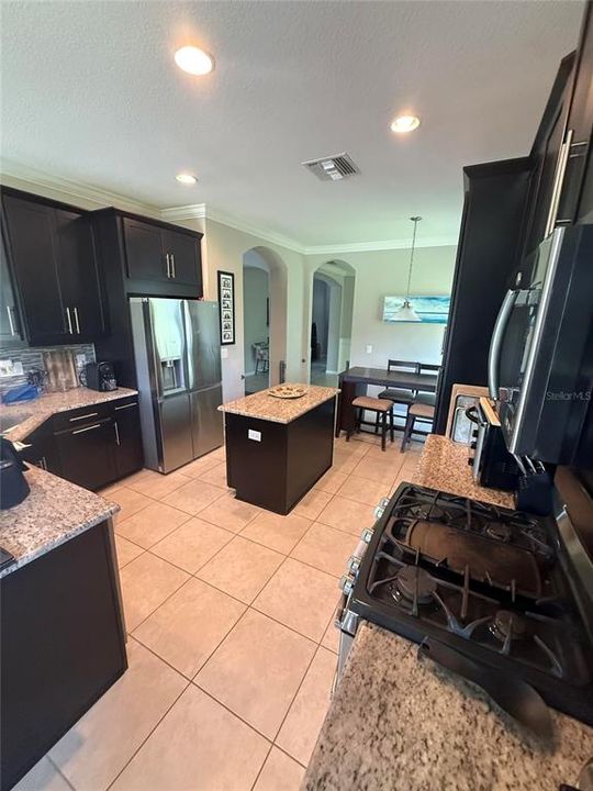For Sale: $725,000 (4 beds, 3 baths, 2329 Square Feet)