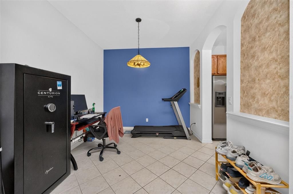 For Sale: $232,900 (3 beds, 2 baths, 1608 Square Feet)