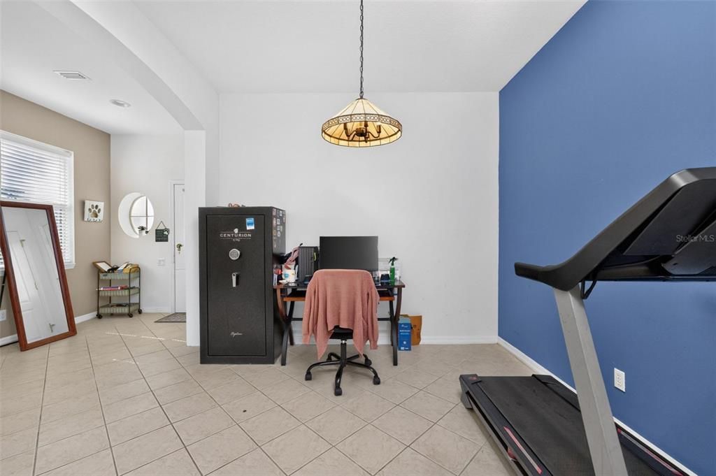 For Sale: $232,900 (3 beds, 2 baths, 1608 Square Feet)