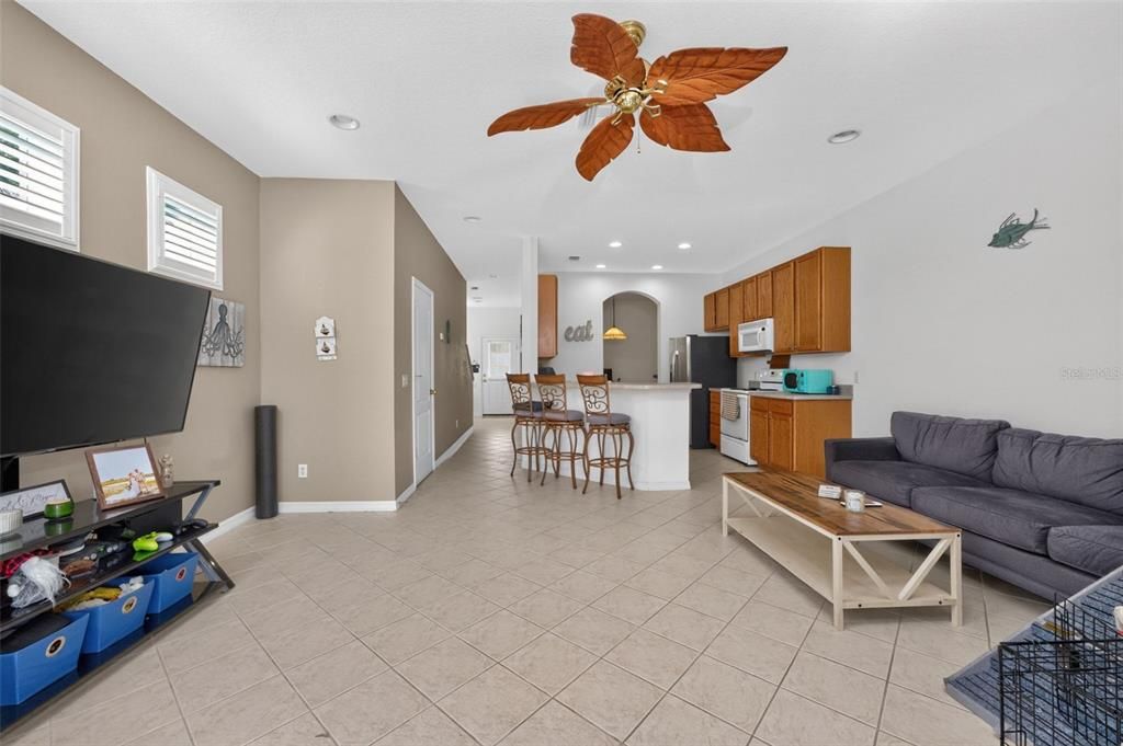 For Sale: $232,900 (3 beds, 2 baths, 1608 Square Feet)