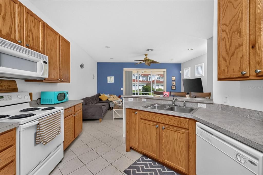 For Sale: $232,900 (3 beds, 2 baths, 1608 Square Feet)