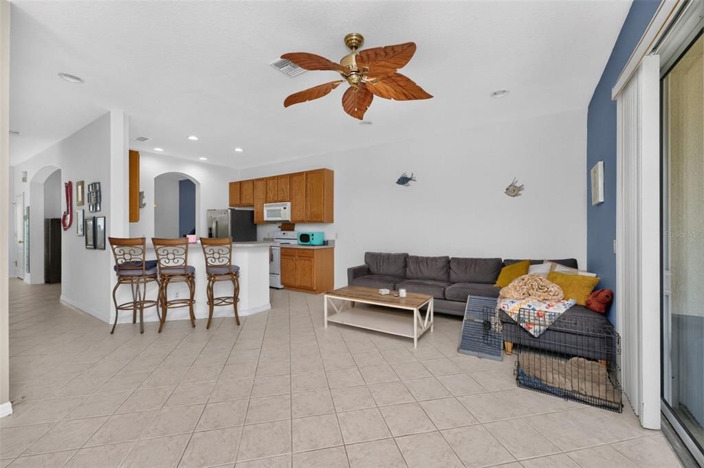 For Sale: $232,900 (3 beds, 2 baths, 1608 Square Feet)