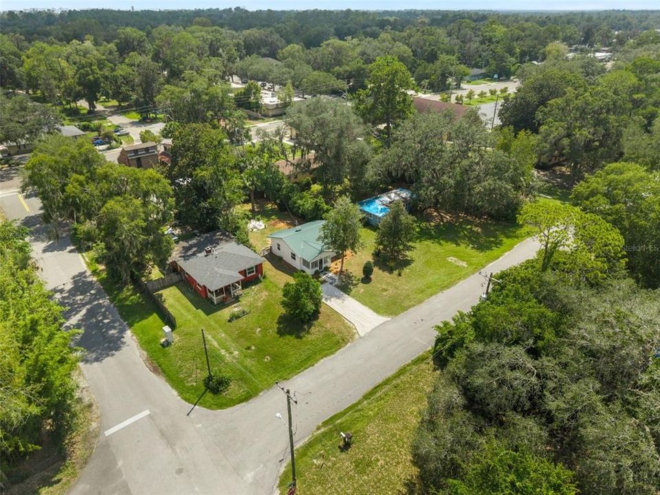 For Sale: $229,000 (2 beds, 1 baths, 871 Square Feet)