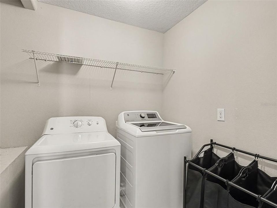 For Sale: $325,000 (4 beds, 2 baths, 2577 Square Feet)