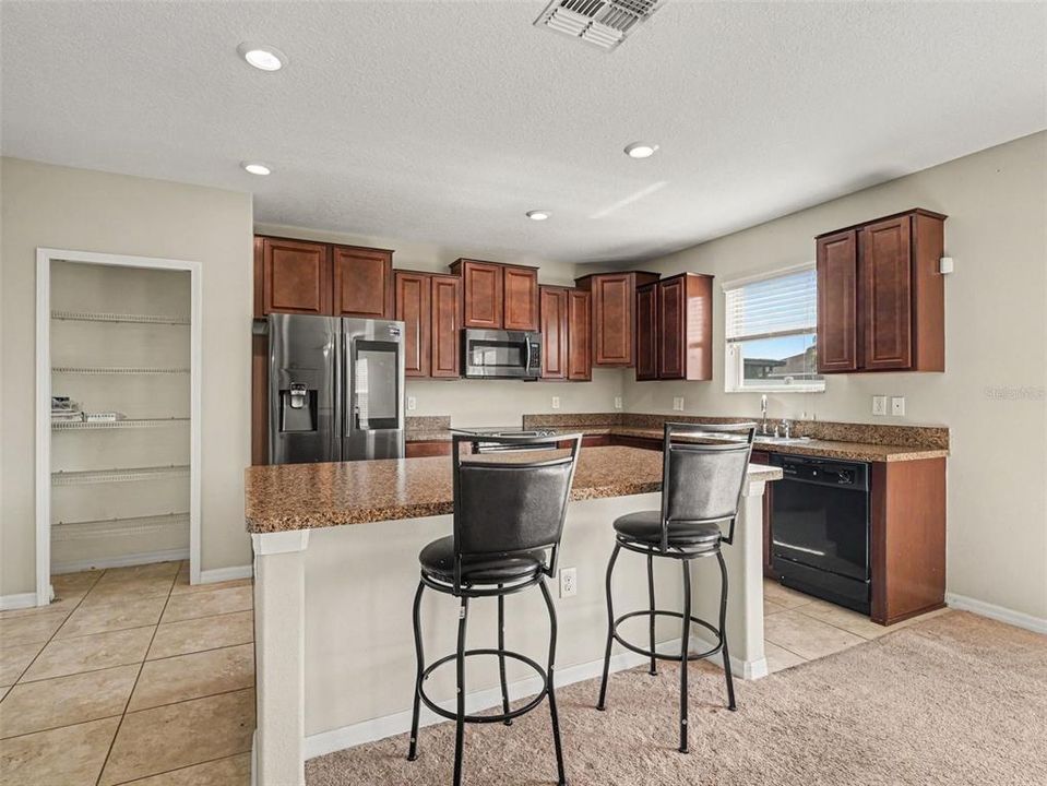 For Sale: $325,000 (4 beds, 2 baths, 2577 Square Feet)