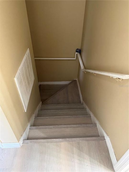 For Sale: $264,900 (3 beds, 2 baths, 1716 Square Feet)