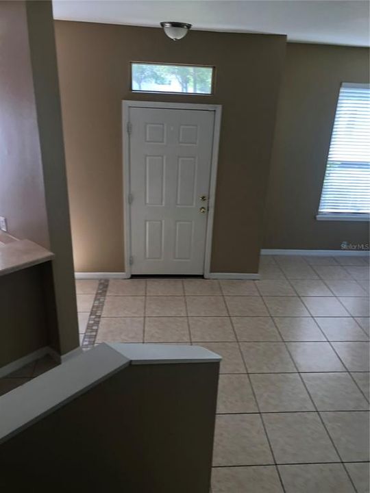 For Sale: $264,900 (3 beds, 2 baths, 1716 Square Feet)