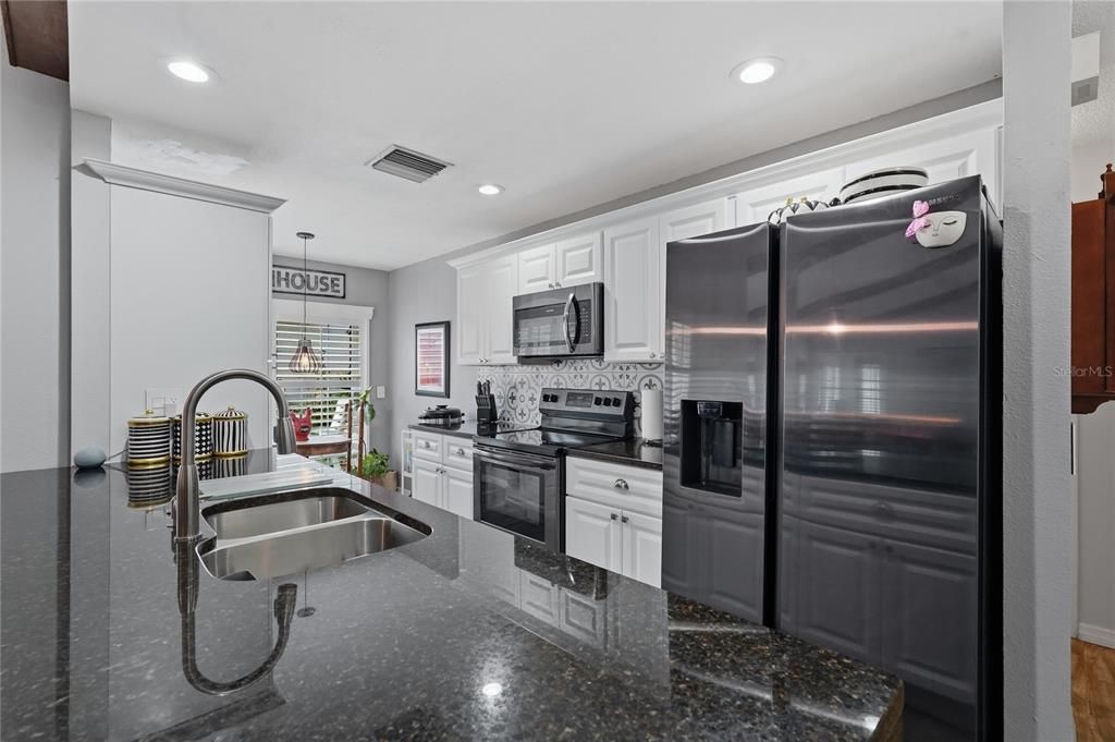 En Venta: $260,000 (2 camas, 2 baños, 1340 Pies cuadrados)