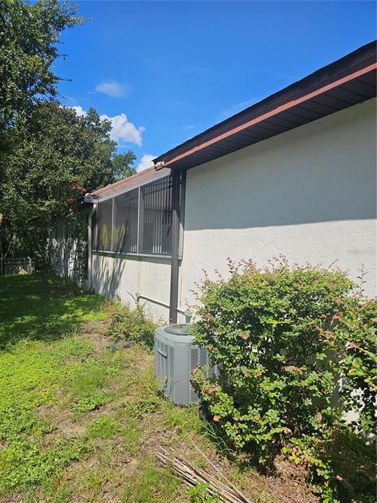 For Sale: $400,000 (3 beds, 3 baths, 2801 Square Feet)