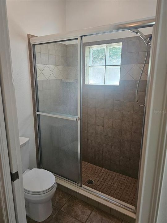 For Sale: $400,000 (3 beds, 3 baths, 2801 Square Feet)