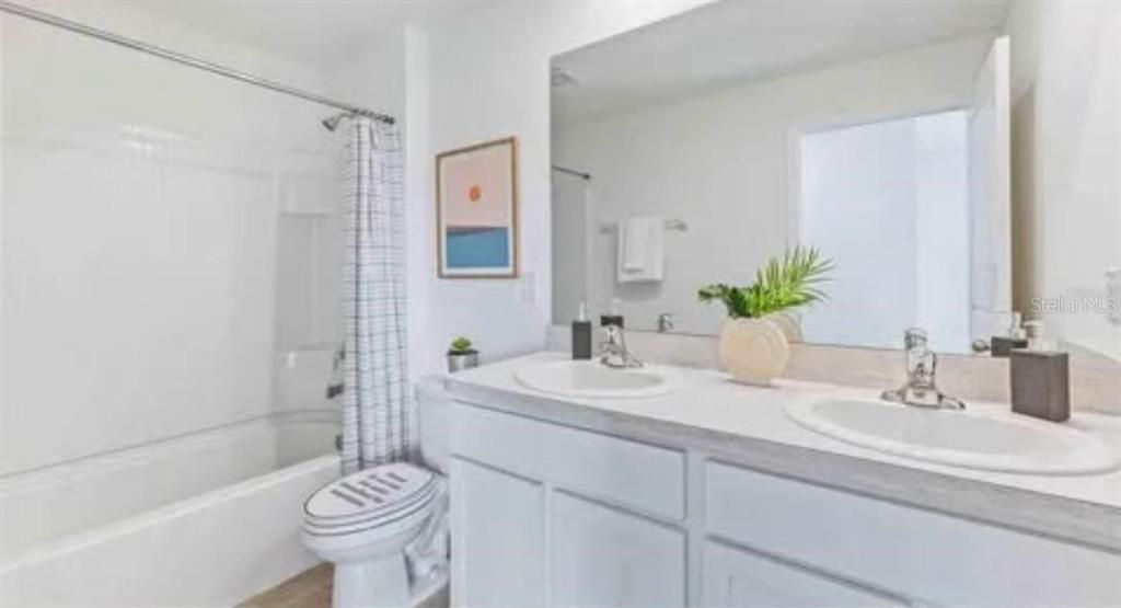 For Rent: $3,000 (4 beds, 2 baths, 2305 Square Feet)