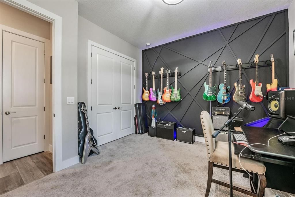 For Rent: $4,500 (4 beds, 3 baths, 2370 Square Feet)