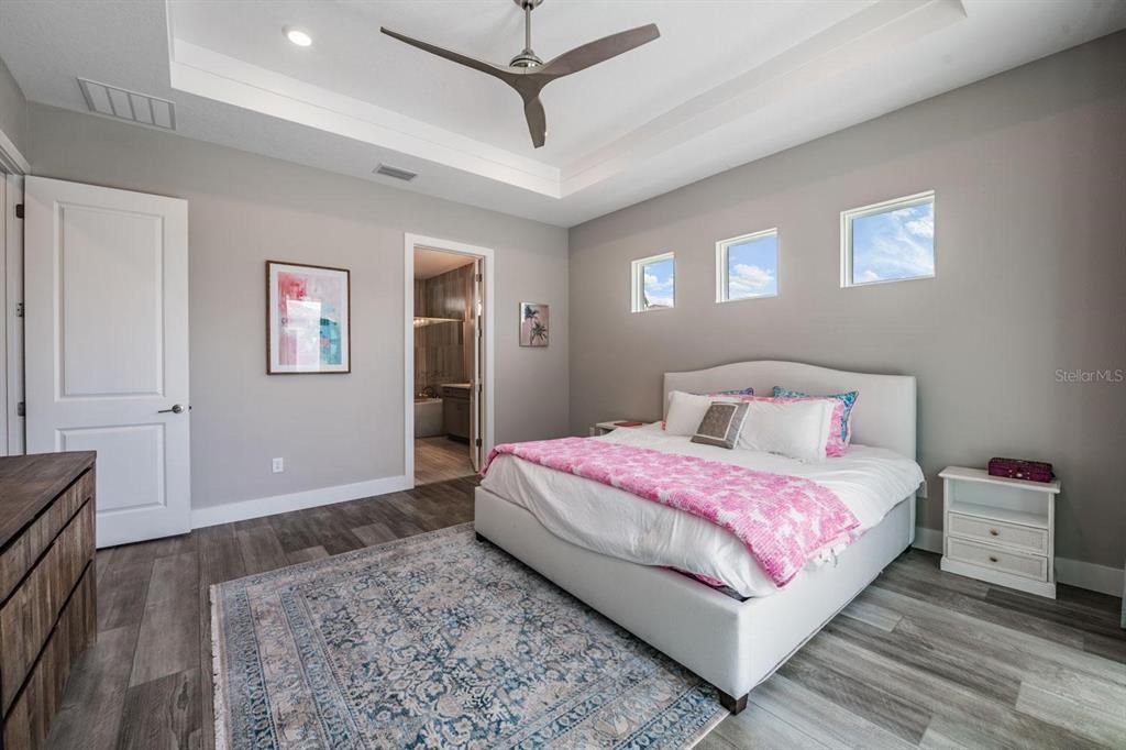 For Rent: $4,500 (4 beds, 3 baths, 2370 Square Feet)
