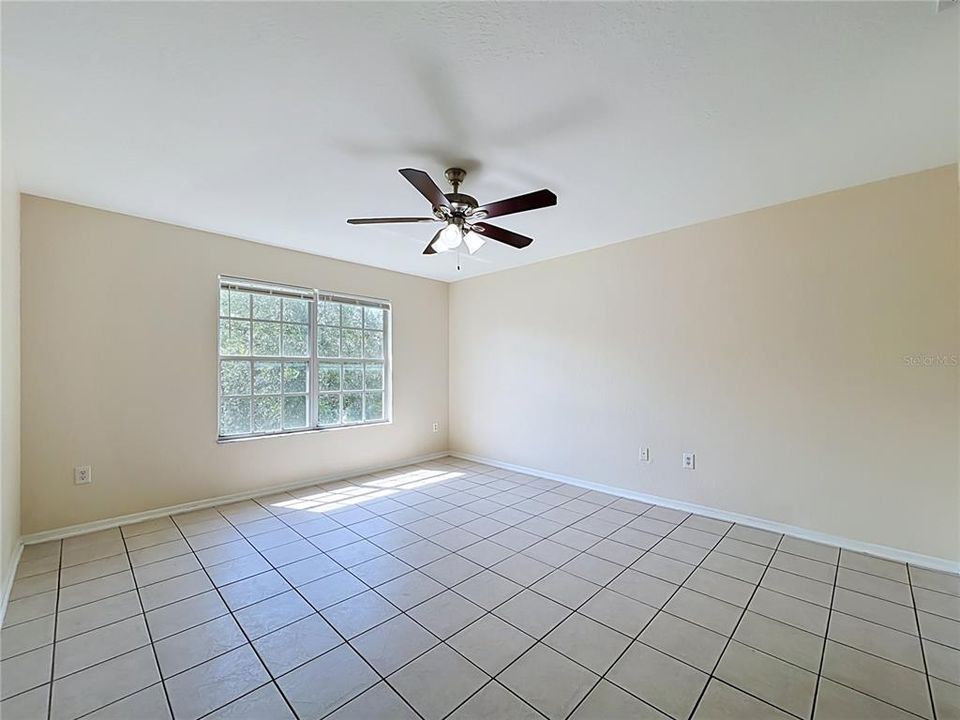 For Sale: $175,000 (3 beds, 2 baths, 1251 Square Feet)