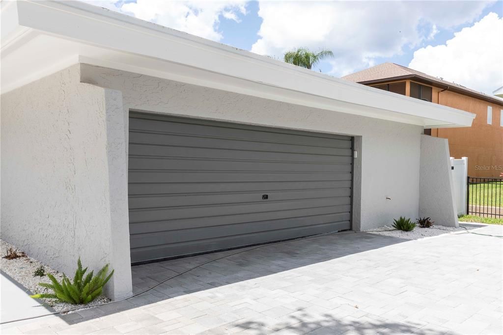 En Venta: $1,200,000 (5 camas, 3 baños, 2431 Pies cuadrados)