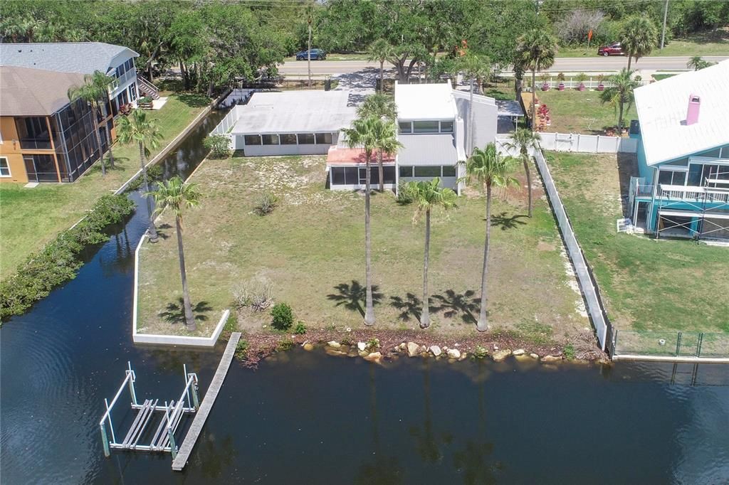 En Venta: $1,200,000 (5 camas, 3 baños, 2431 Pies cuadrados)