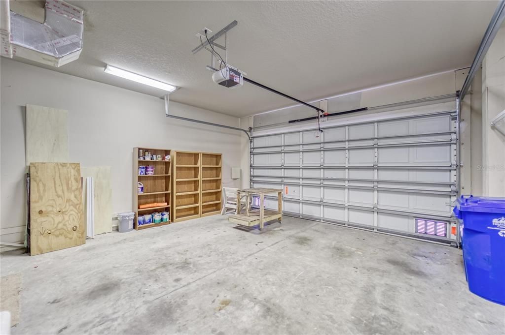 En Renta: $2,700 (3 camas, 2 baños, 2450 Pies cuadrados)
