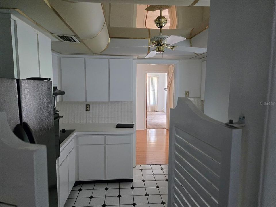 En Venta: $480,000 (4 camas, 3 baños, 1924 Pies cuadrados)