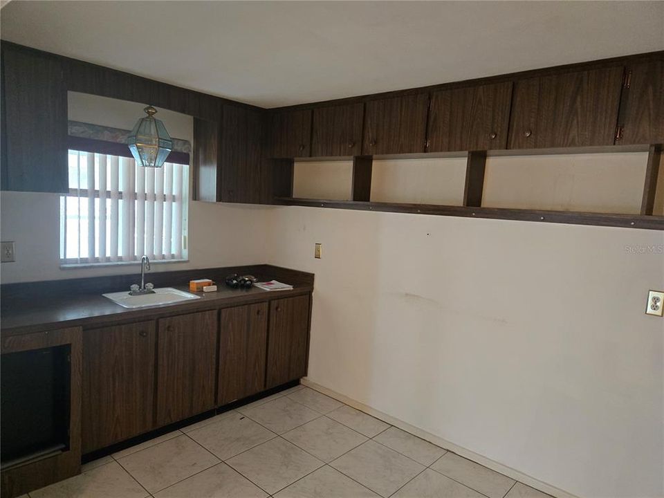 En Venta: $480,000 (4 camas, 3 baños, 1924 Pies cuadrados)