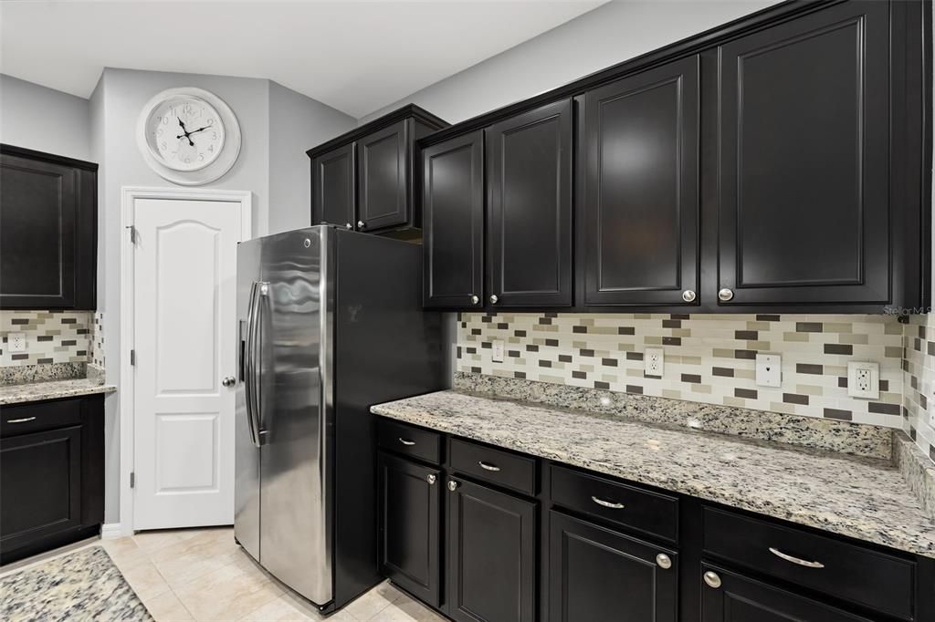 For Sale: $315,000 (3 beds, 2 baths, 1557 Square Feet)