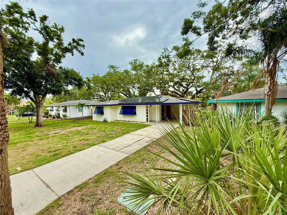 For Sale: $434,900 (3 beds, 1 baths, 1129 Square Feet)
