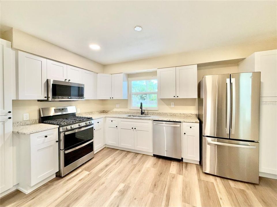 For Sale: $434,900 (3 beds, 1 baths, 1129 Square Feet)