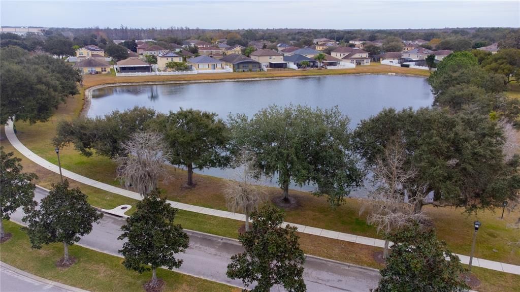For Rent: $3,100 (3 beds, 2 baths, 2560 Square Feet)