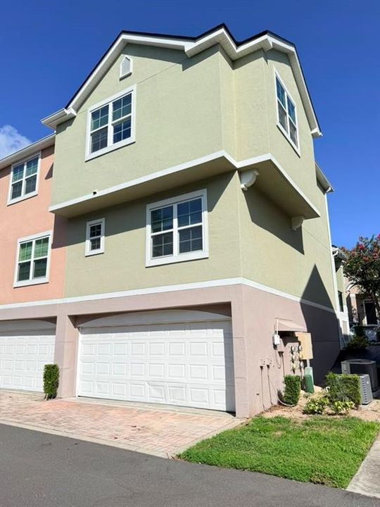 For Sale: $269,000 (3 beds, 2 baths, 1634 Square Feet)