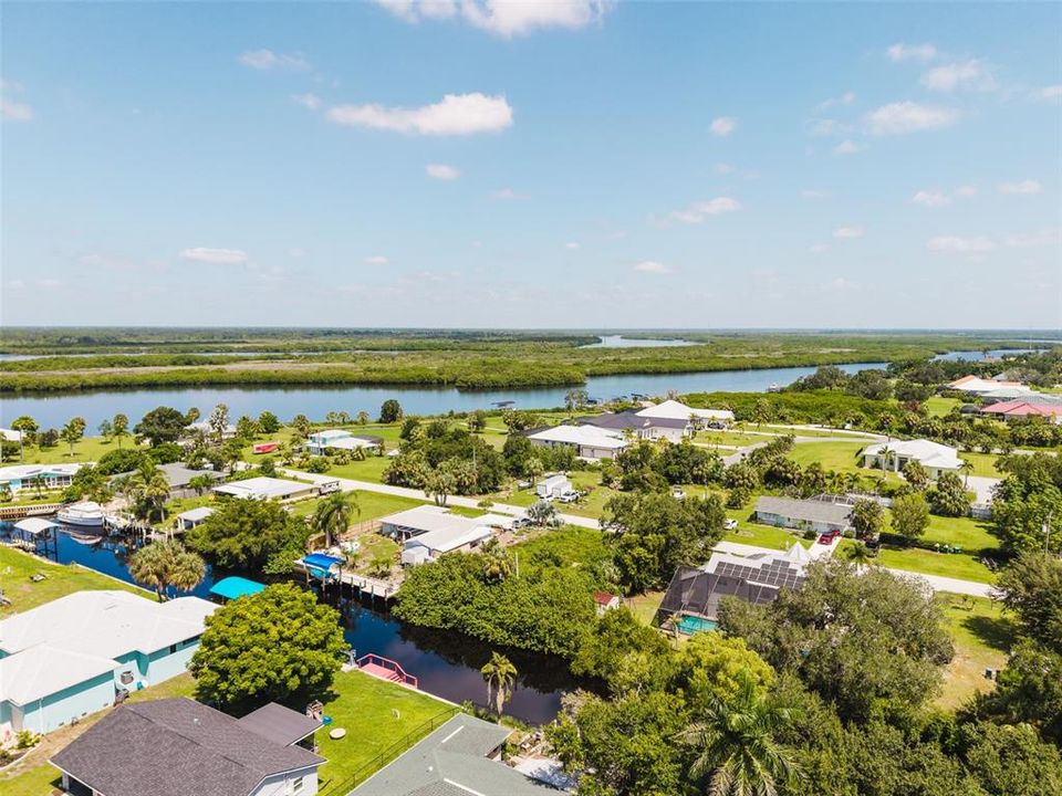 For Sale: $625,000 (3 beds, 2 baths, 2104 Square Feet)