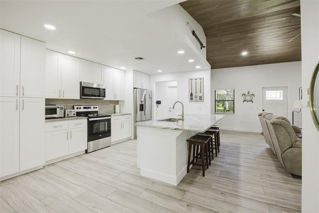 For Sale: $625,000 (3 beds, 2 baths, 2104 Square Feet)