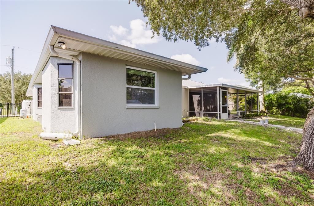 For Sale: $625,000 (3 beds, 2 baths, 2104 Square Feet)