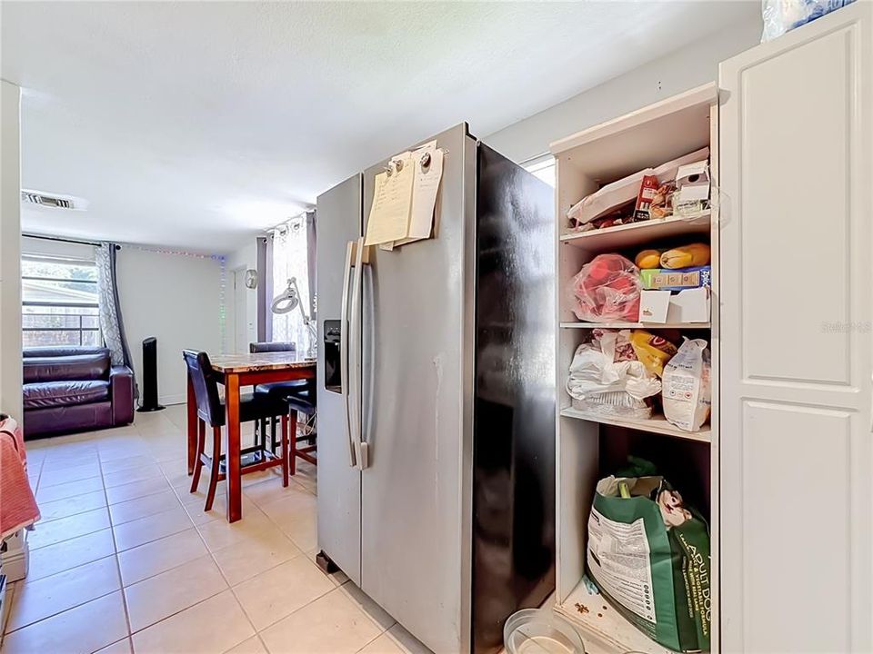 На продажу: $269,000 (2 спален, 1 ванн, 822 Квадратных фут)