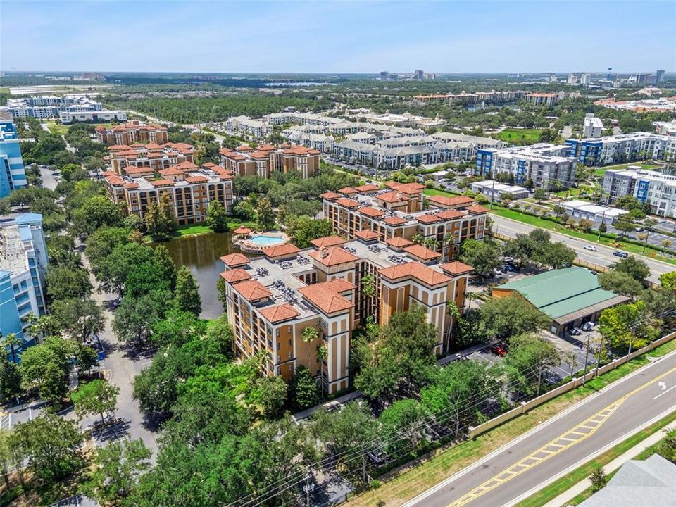 For Sale: $155,000 (2 beds, 2 baths, 957 Square Feet)