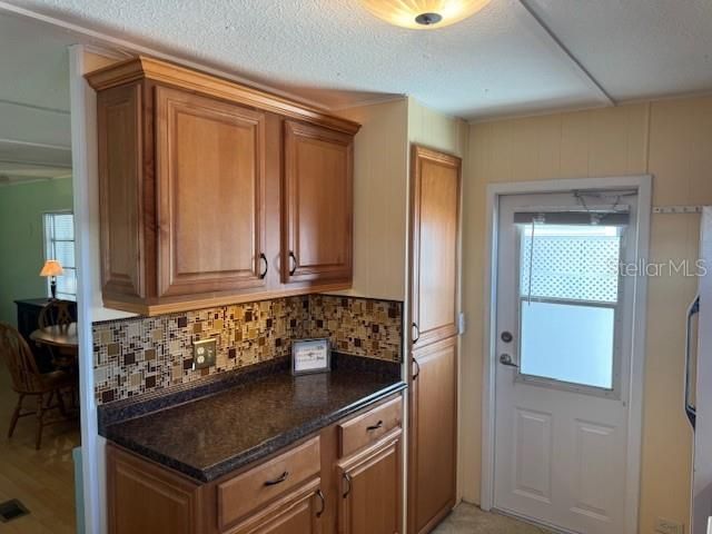 For Sale: $137,900 (2 beds, 1 baths, 624 Square Feet)
