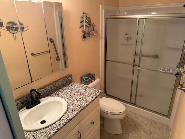 For Sale: $137,900 (2 beds, 1 baths, 624 Square Feet)
