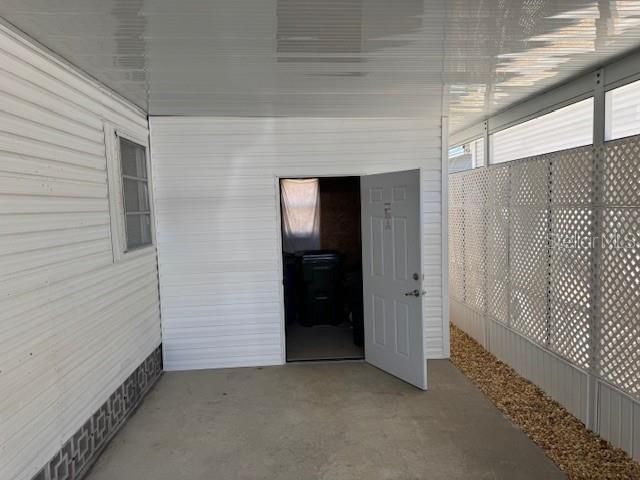 For Sale: $137,900 (2 beds, 1 baths, 624 Square Feet)