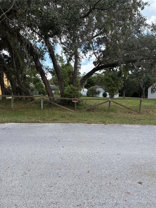 Active With Contract: $79,900 (0.29 acres)