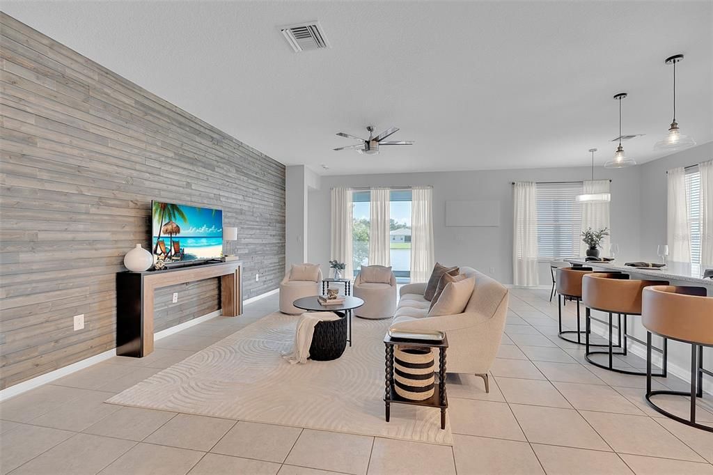 For Sale: $389,900 (4 beds, 2 baths, 2004 Square Feet)