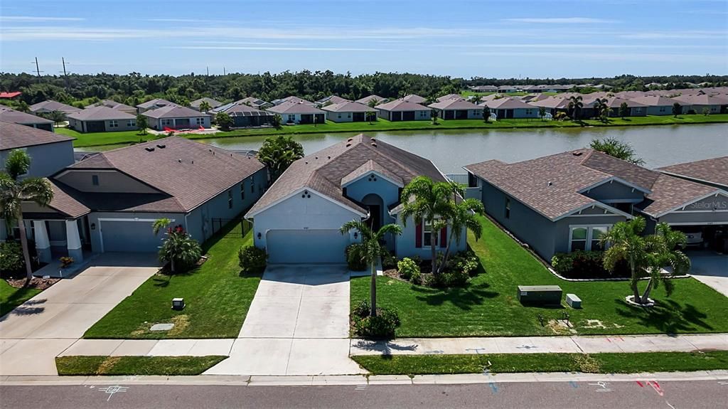 For Sale: $389,900 (4 beds, 2 baths, 2004 Square Feet)